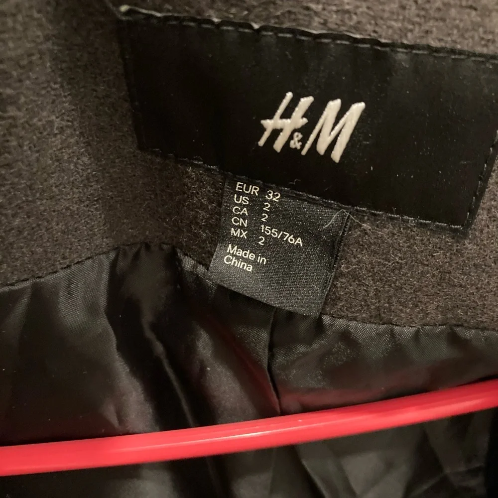 H&M coat - Picture 3 of 6